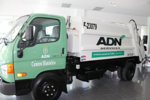 Modelo de los camiones que serán incorporados al servicio de recogida de basura de la Zona Colonial.
