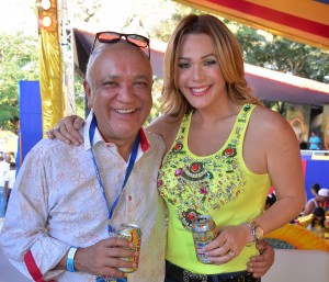 Jochy Santos y Luz García van al carnaval de Río invitados por Brahma Light.