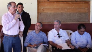 Participación del presidente Danilo Medina durante su visita este domingo al distrito municipal Juncalito, en Santiago. [Foto: Luis Ruiz Tito/Presidencia]