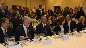articipación del presidente Danilo Medina en el en el almuerzo con motivo del 25 aniversario de la fundación de EDUCA.