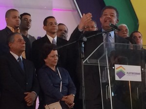 El presidente del PLD, Leonel Fernández, en la puesta en marcha de la Plataforma Democrática que apoyaría una eventual candidatura a la Presidencia.